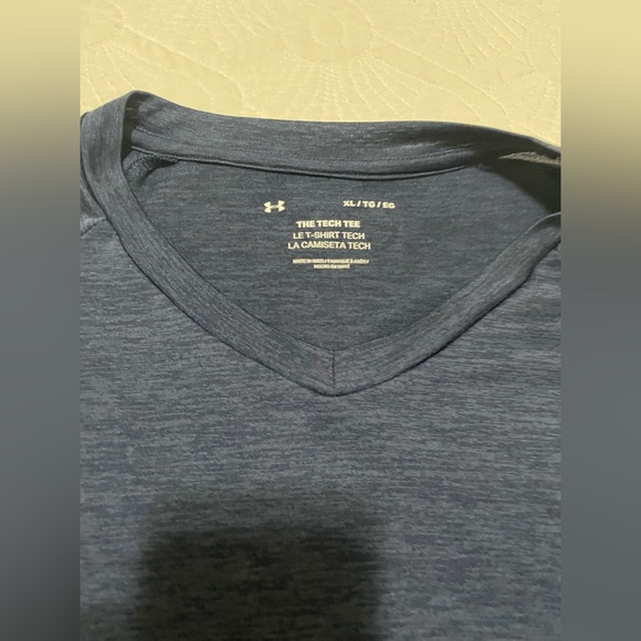 4 Under Armour Tech V-Neck tee 2.0 Size XL Men’s Shirts Sporty Classic gym - Picture 6 of 12